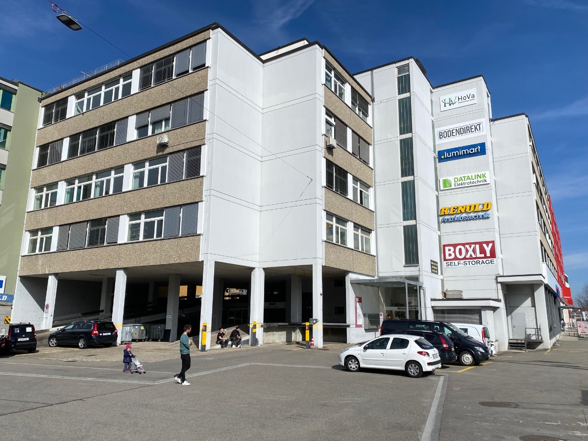 BOXLY Zúrich / Dübendorf