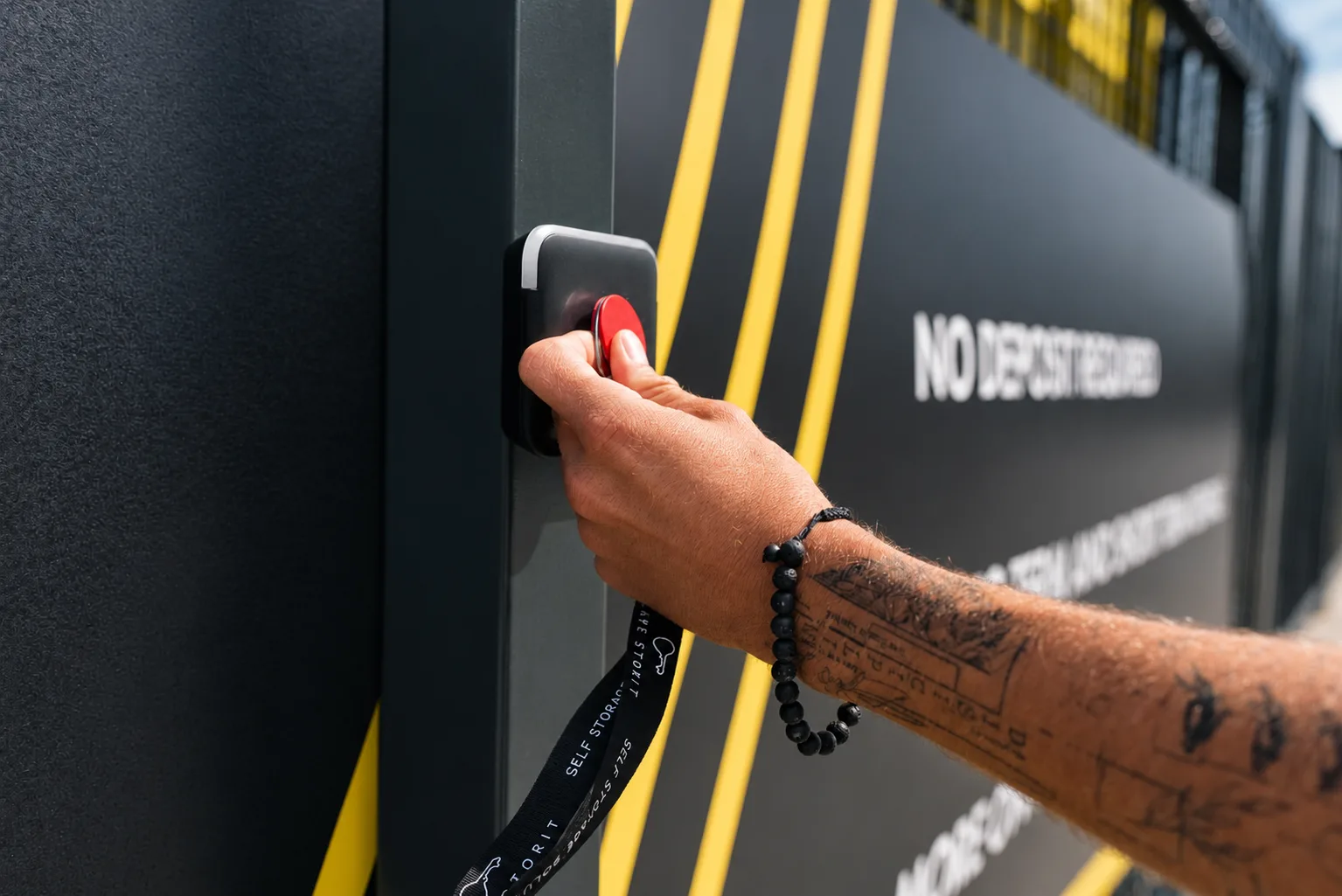 Customer using a Cape Storit access tag on the gate reader
