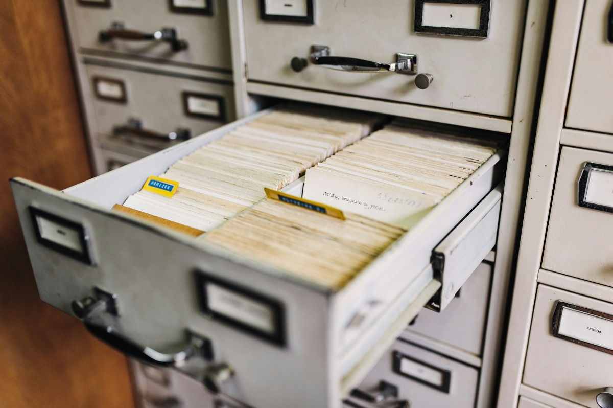 how to store certificates